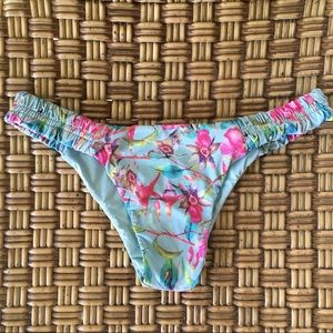 Floral print & baby blue reversible San Lorenzo Bikini bottom. XS